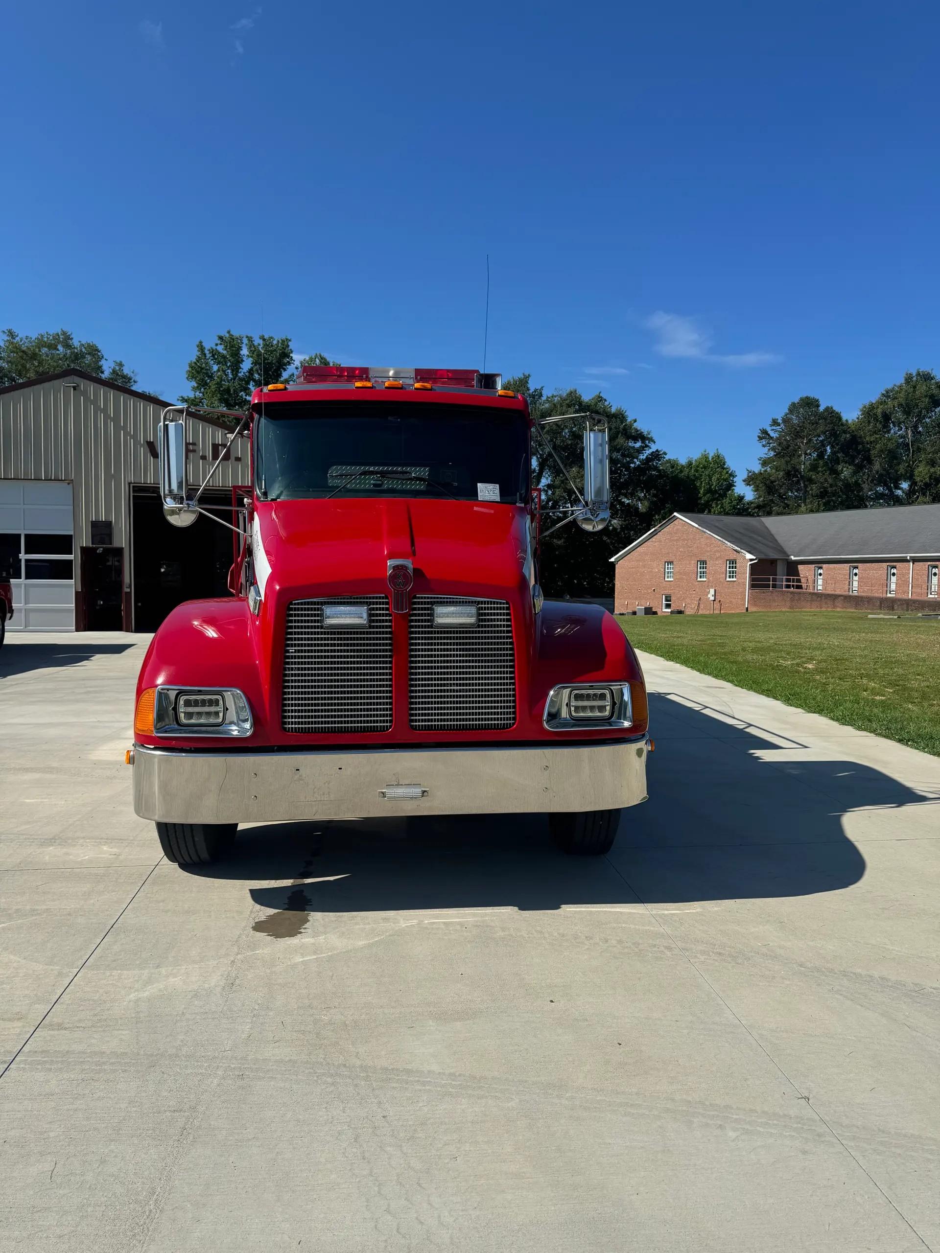 2000 Kenworth Pumper Tanker - image 3