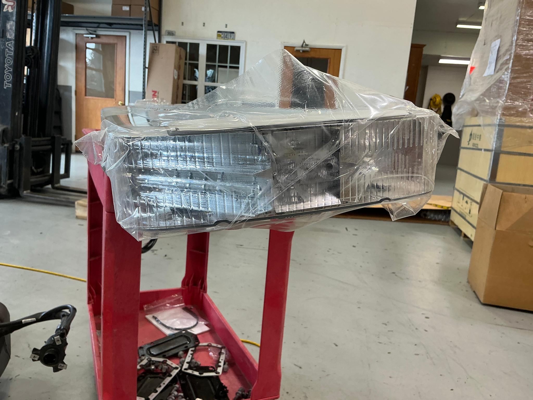 Whelen 81" Freedom IV LED Lightbar, NFPA, GTT Opticom, New Surplus - image 5