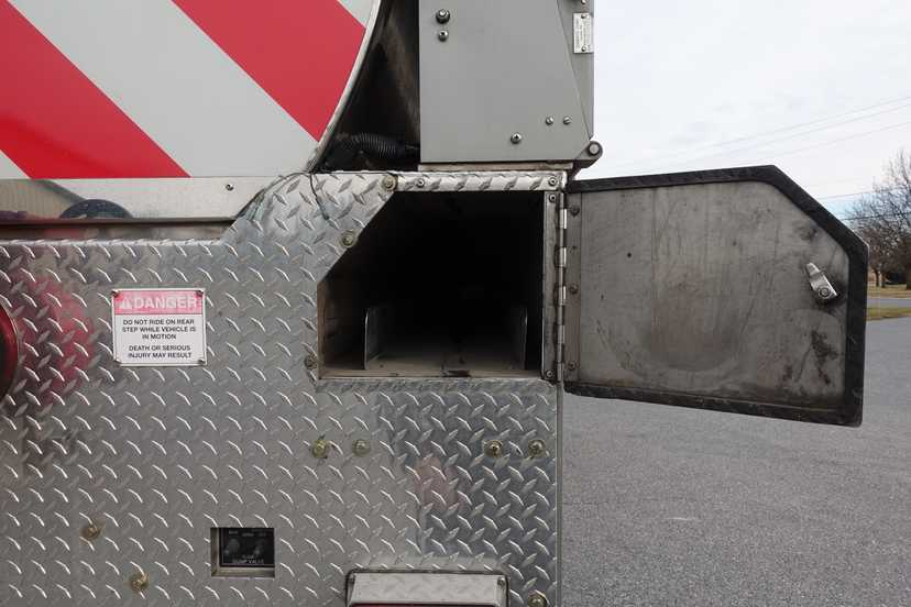 2005 Pierce Pumper Tanker — photo 6