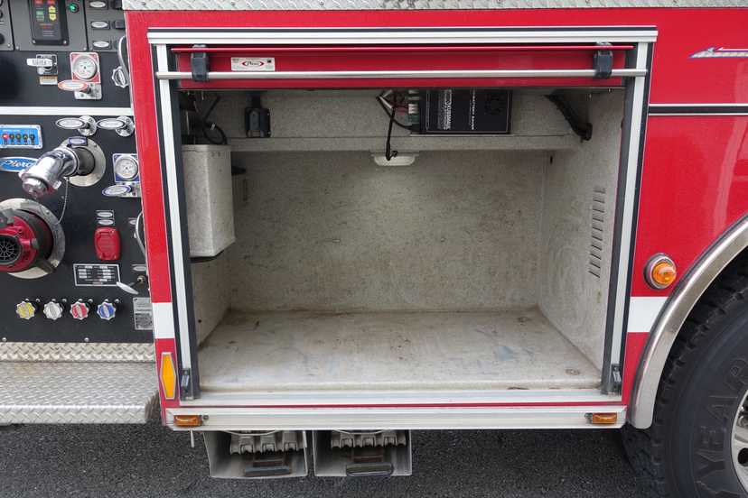 2005 Pierce Pumper Tanker — photo 8