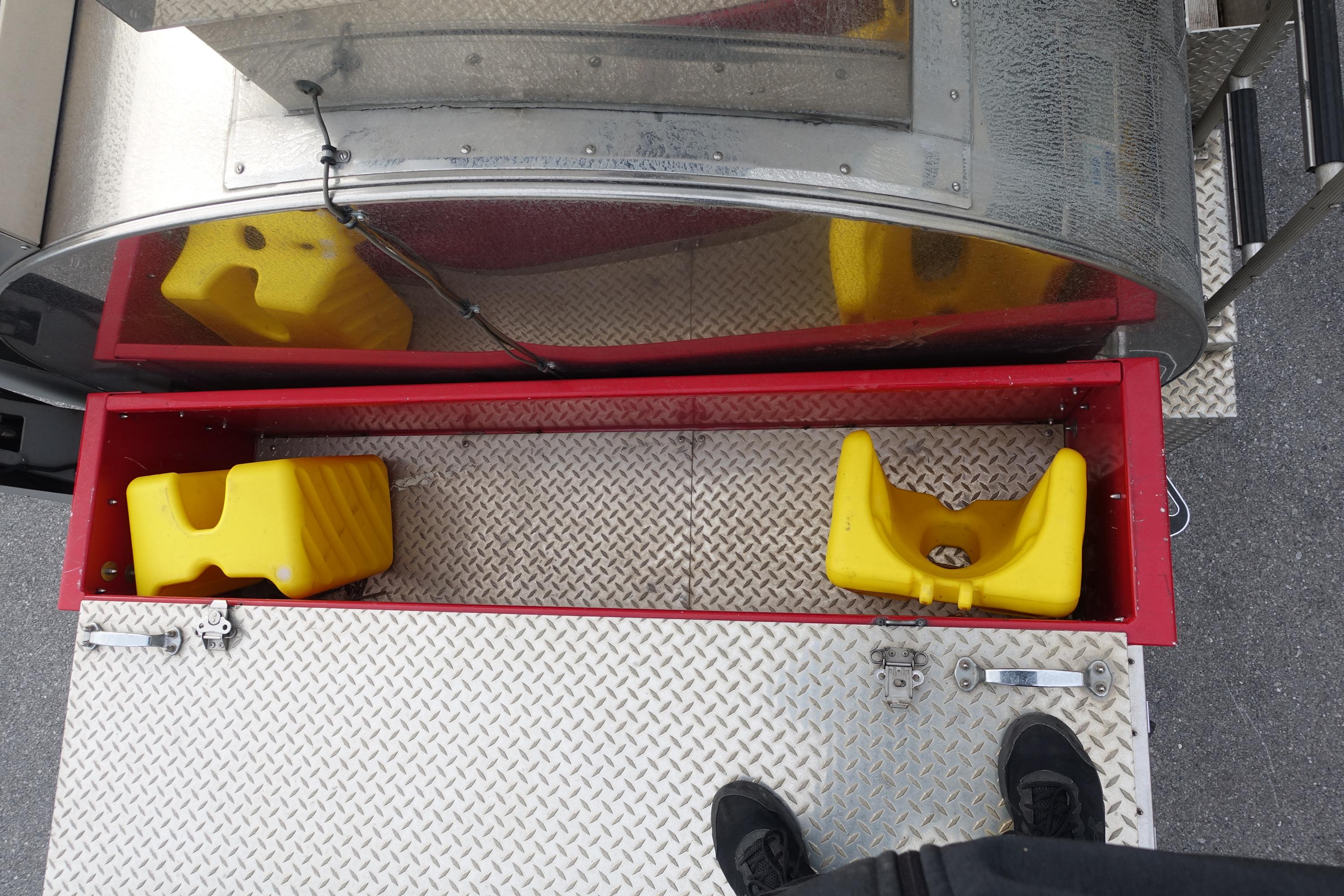 2005 Pierce Pumper Tanker - image 10