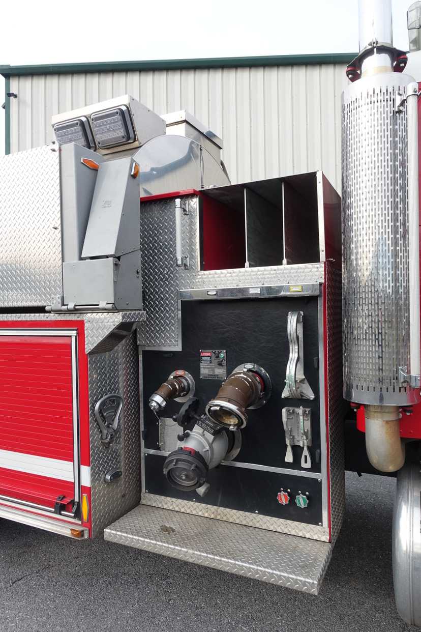 2005 Pierce Pumper Tanker — photo 5