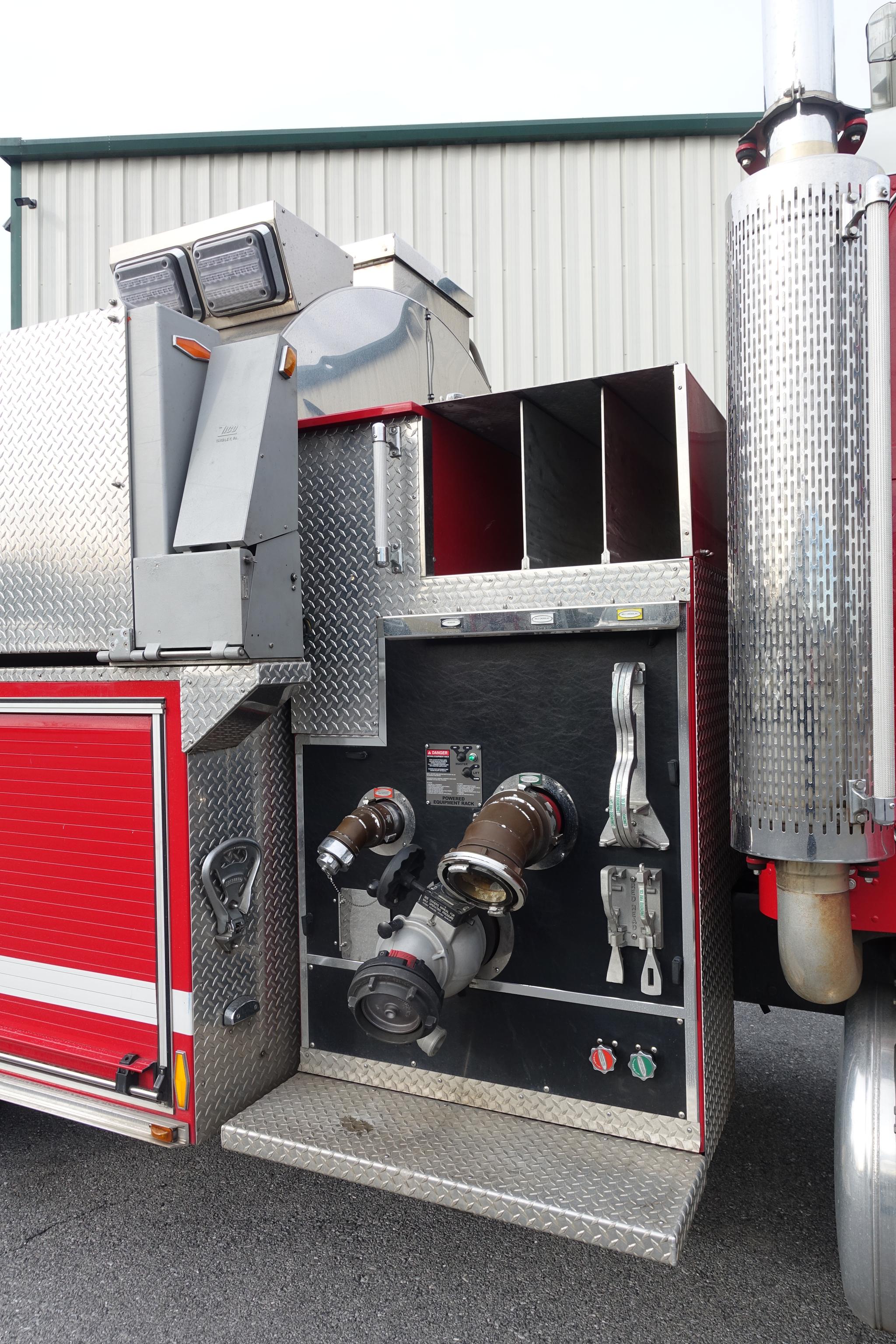 2005 Pierce Pumper Tanker - image 5