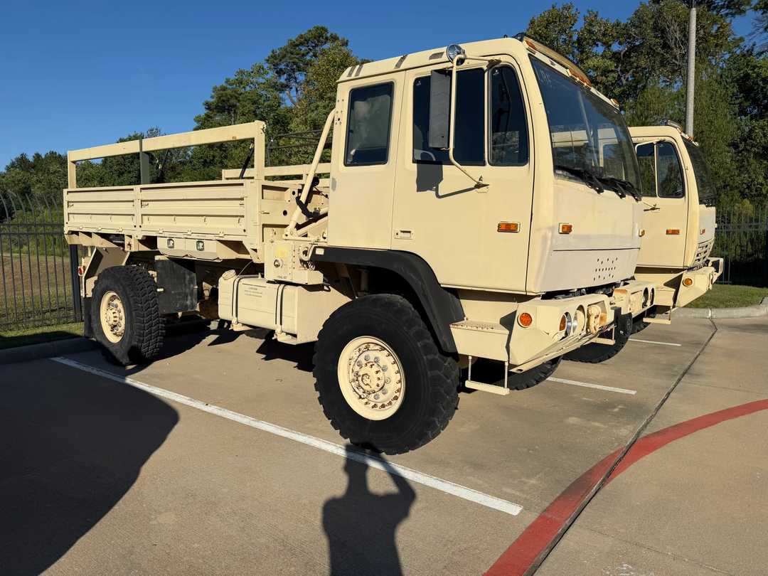 2003 Stewart & Stevenson M1078A1 LMTV