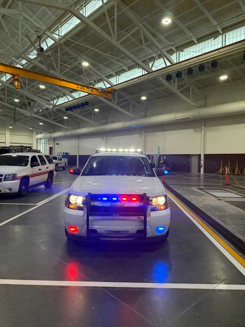 2013 Chevrolet Tahoe Command Unit — photo 2