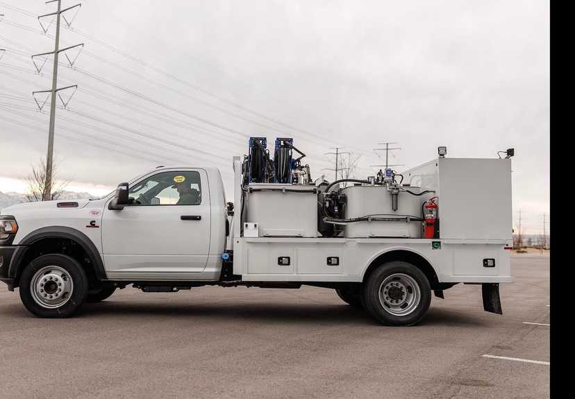 2024 Ram 5500 Regular Cab DRW 4x4 Knapheide Fuel Lube Truck — photo 3
