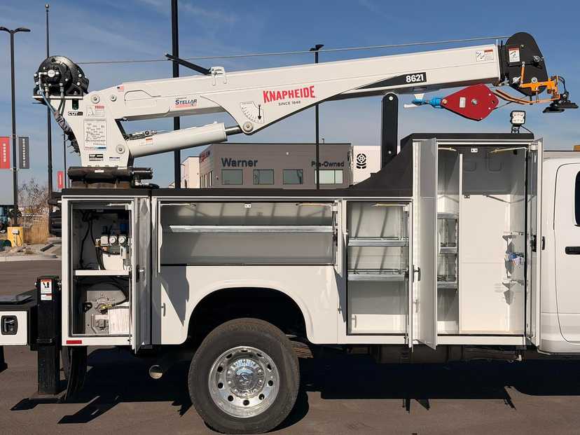 2024 Ram 5500 Crew Cab DRW 4x4 Knapheide Crane Body Stellar Crane — photo 7