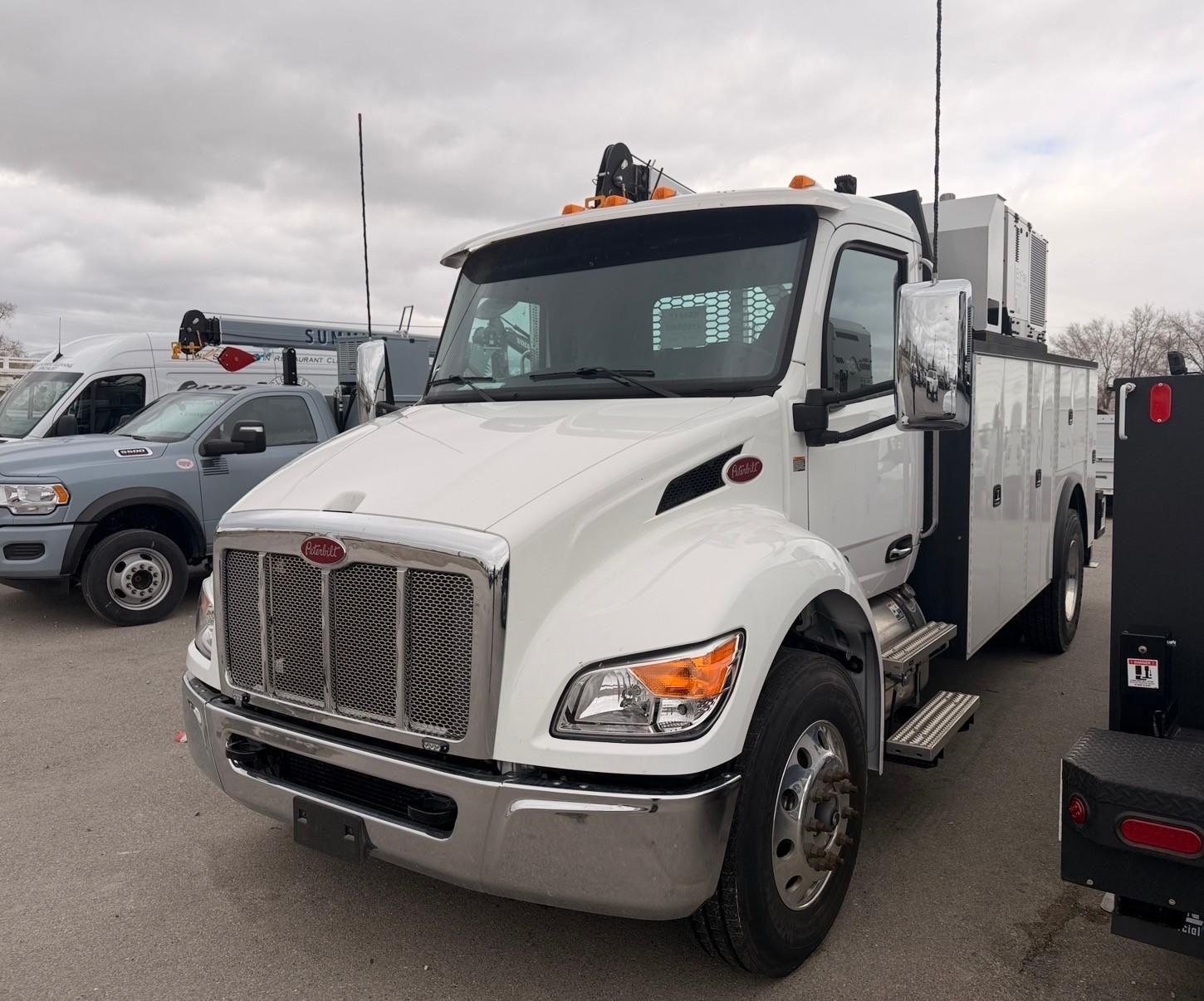 2024 Peterbilt 537 4x2 Knapheide Mechanics Body - image 5