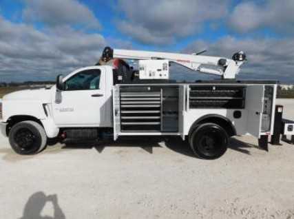 2024 Chevrolet Silverado 5500 4x2 Aluminum Knapheide Mechanics Body — photo 6