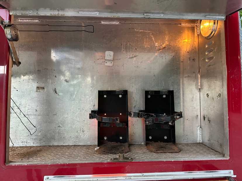 1992 E-One Typhoon Custom Pumper Tanker — photo 8