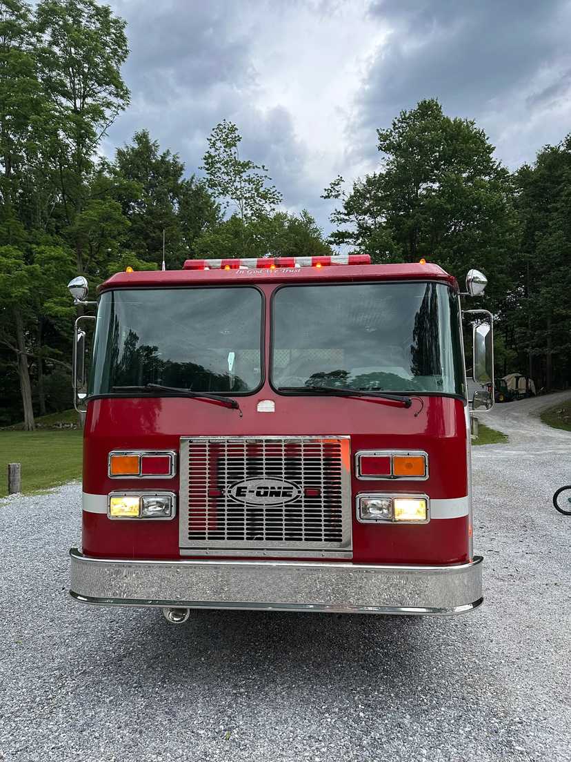 1992 E-One Typhoon Custom Pumper Tanker — photo 2