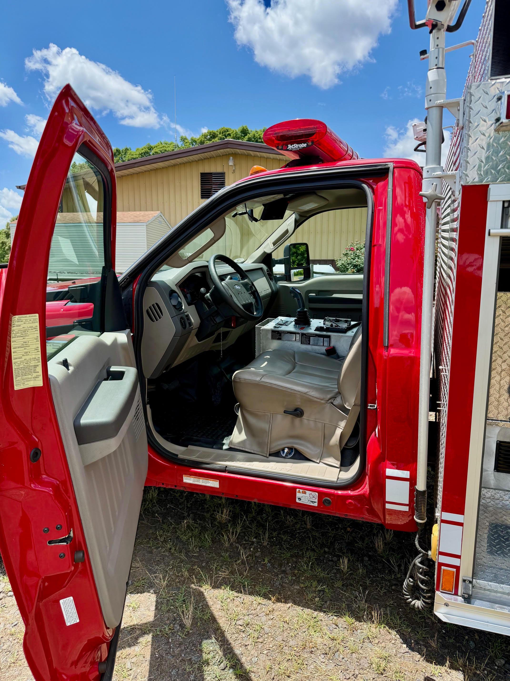 2007 Rosenbauer Ford 4x4 Mini Pumper - image 13