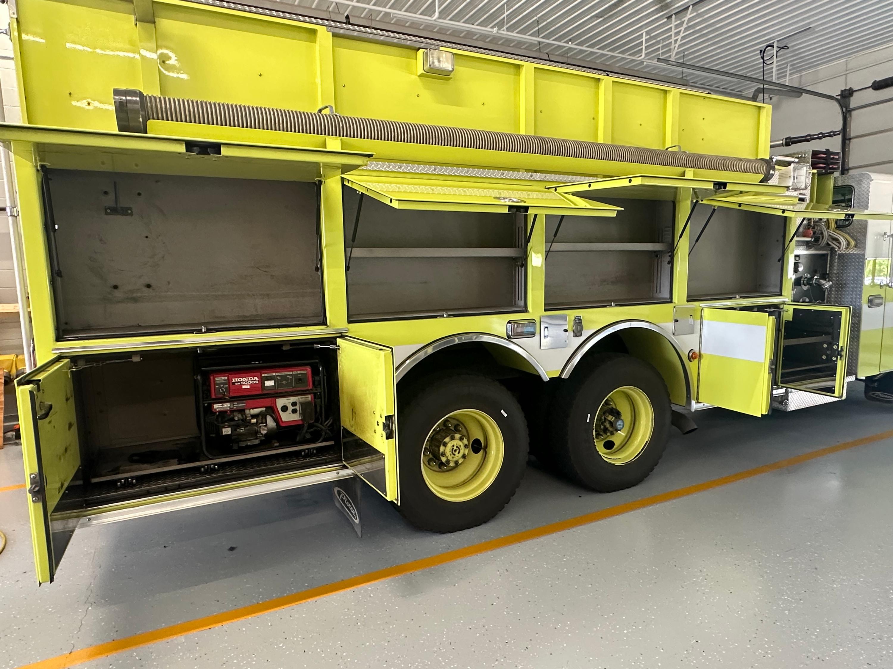 2000 Pierce Dash Pumper/Tanker (2000/1500) - image 35