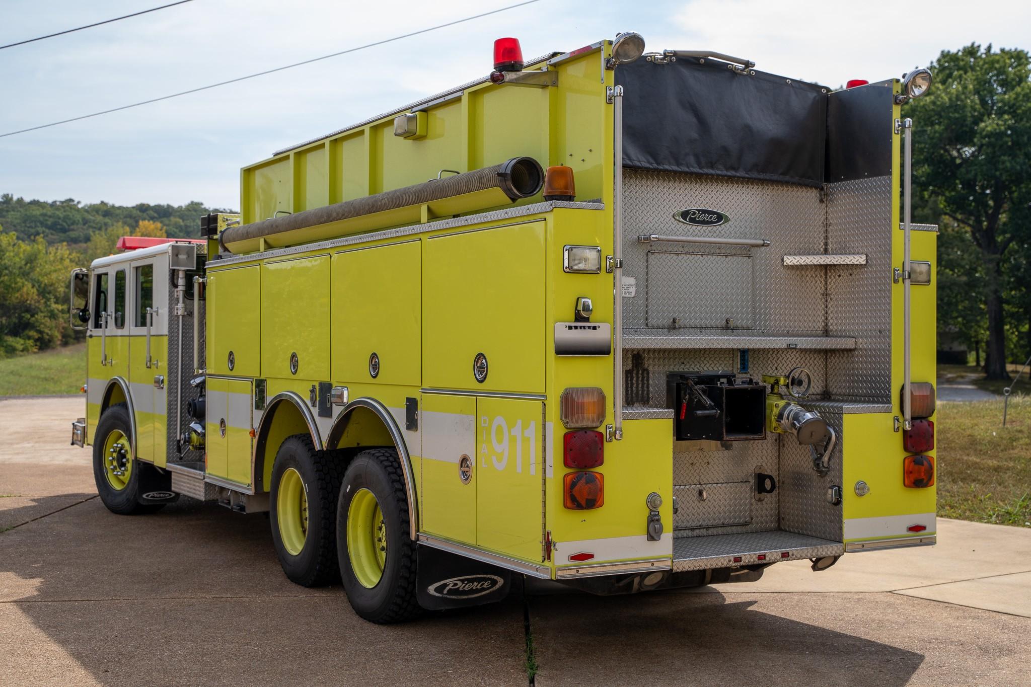 2000 Pierce Dash Pumper/Tanker (2000/1500) - image 11