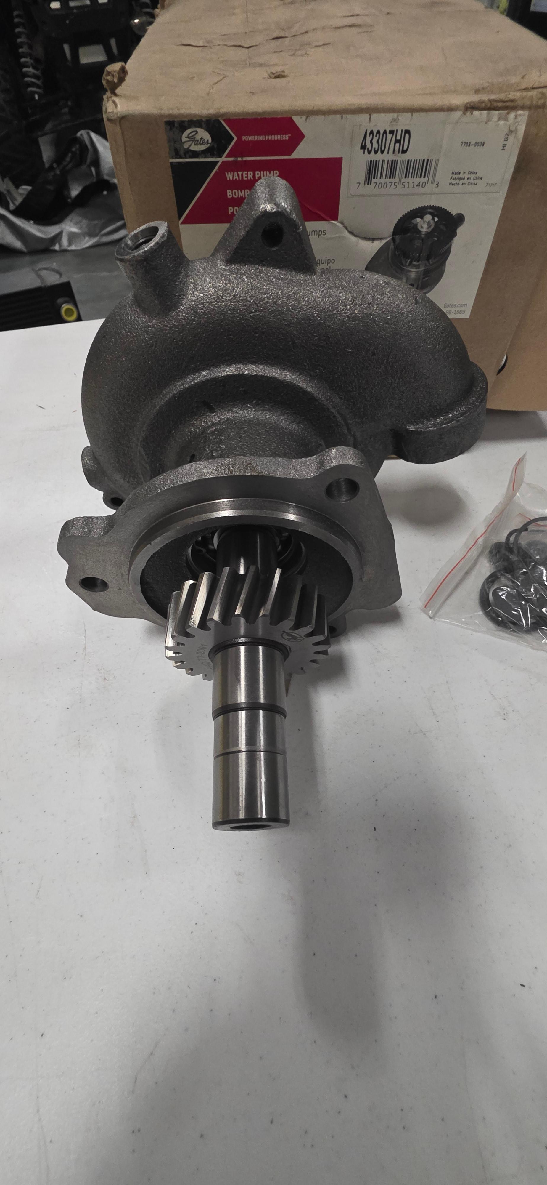 Cummins M11 water pump - image 2