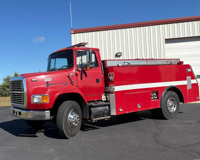 1994 Ford L8000 Tanker - image 1