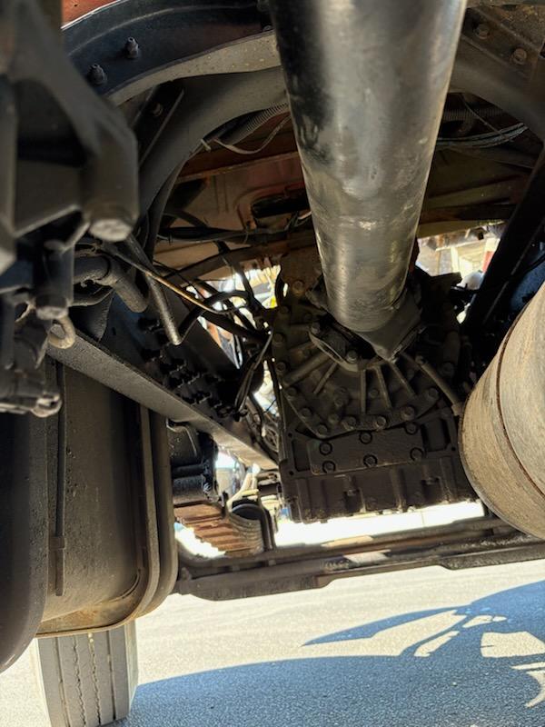 1994 Ford L8000 Tanker - image 8