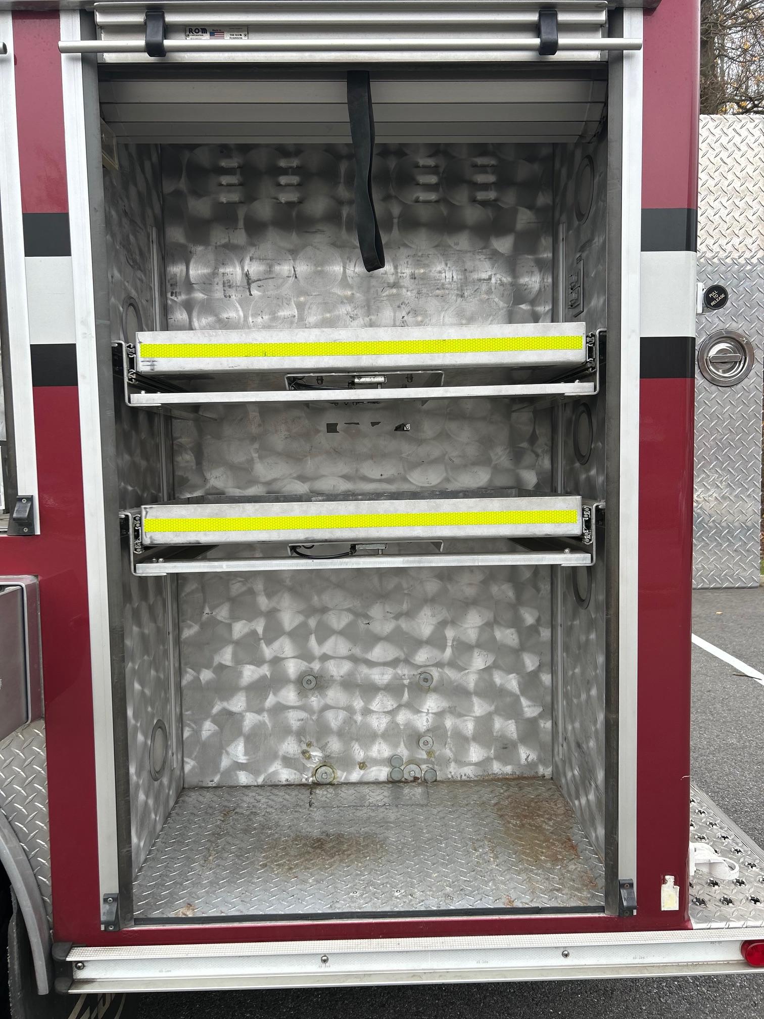 1997 E-One Walk Around Rescue Light Rescue - image 12