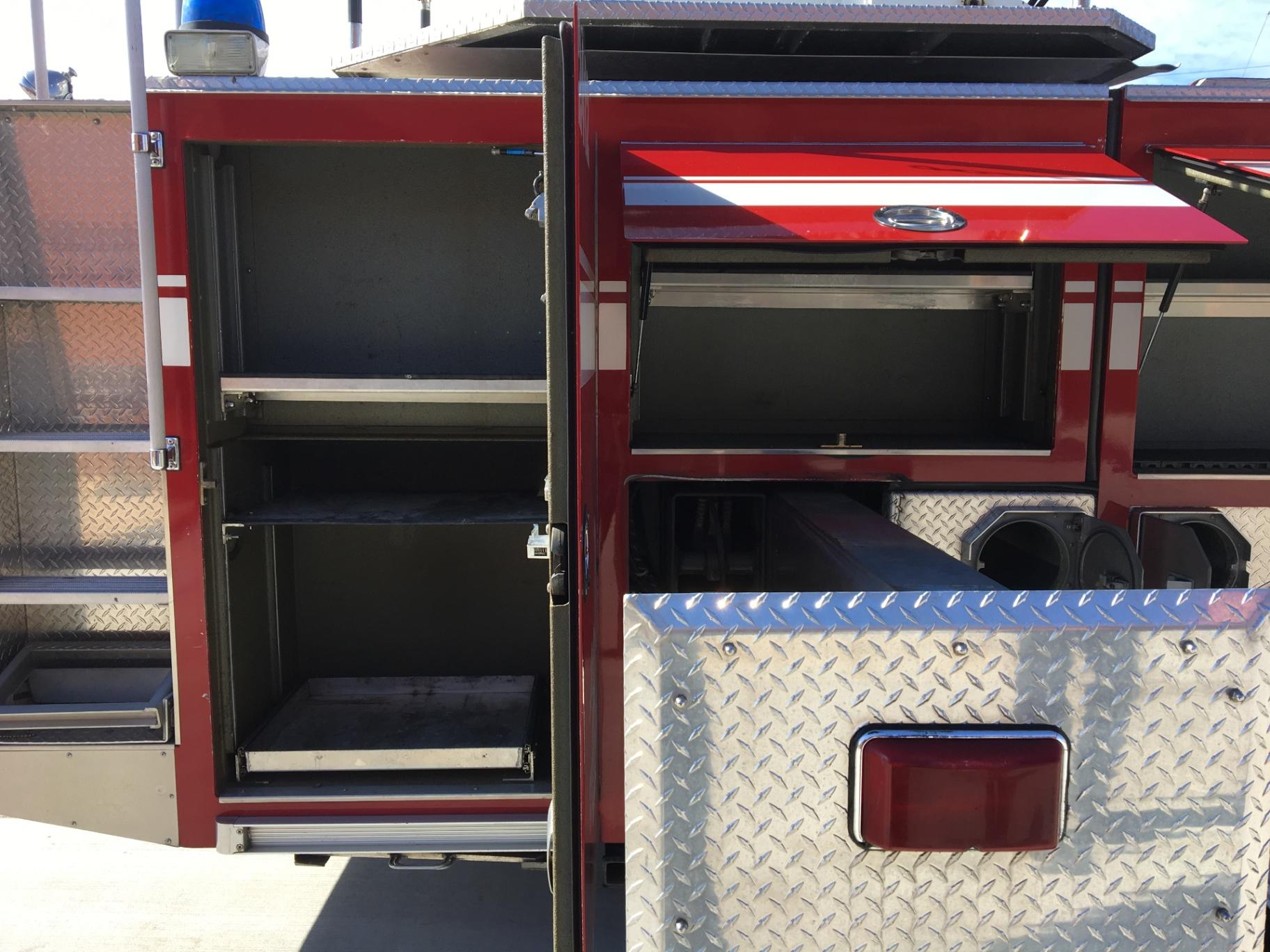 2000 American LaFrance 100' Aerial - image 10