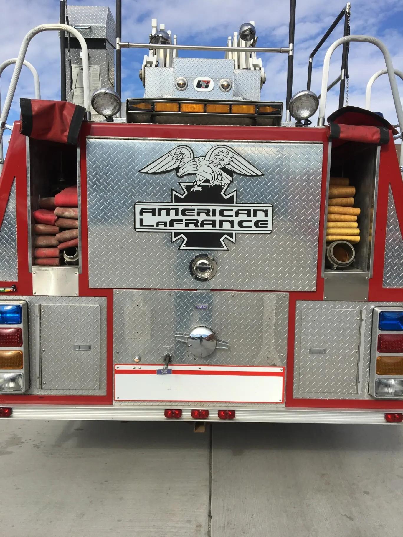 2000 American LaFrance 100' Aerial - image 2