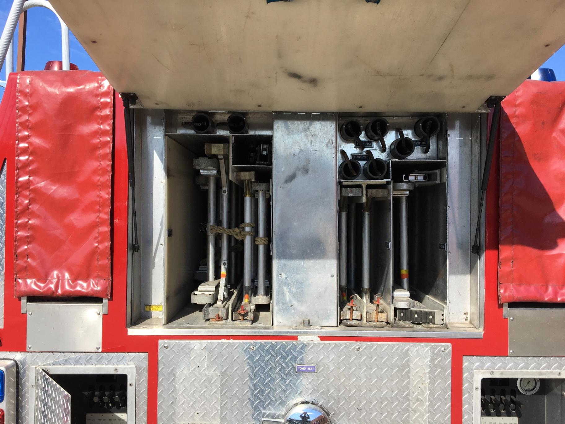 2000 American LaFrance 100' Aerial - image 11
