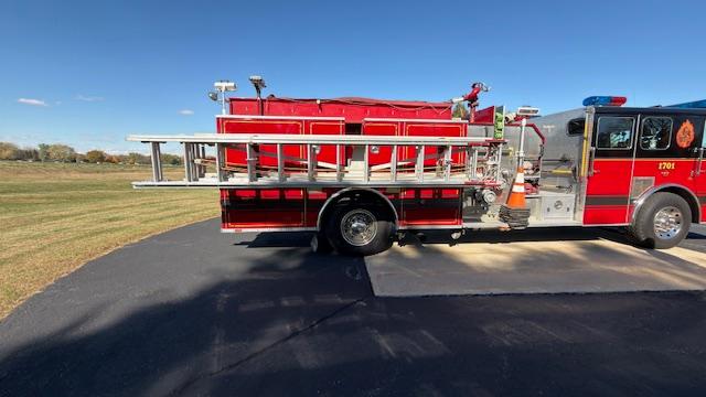 1997 Seagrave Maurauder Pumper - image 8