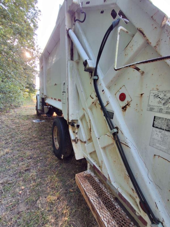 2010 Freightliner Heil Rear Loader - image 29