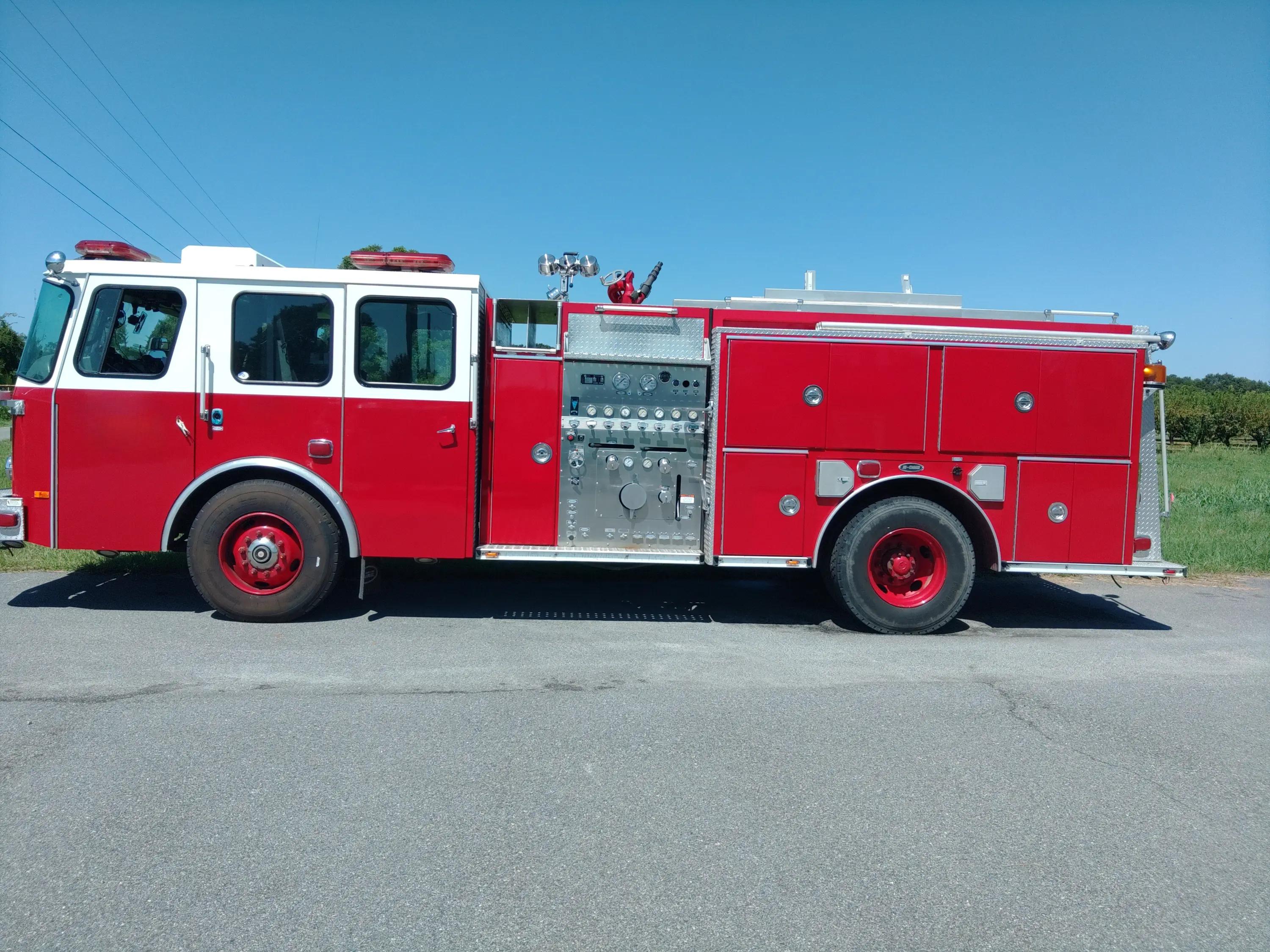 1999 E-One Cyclone Engine - image 1