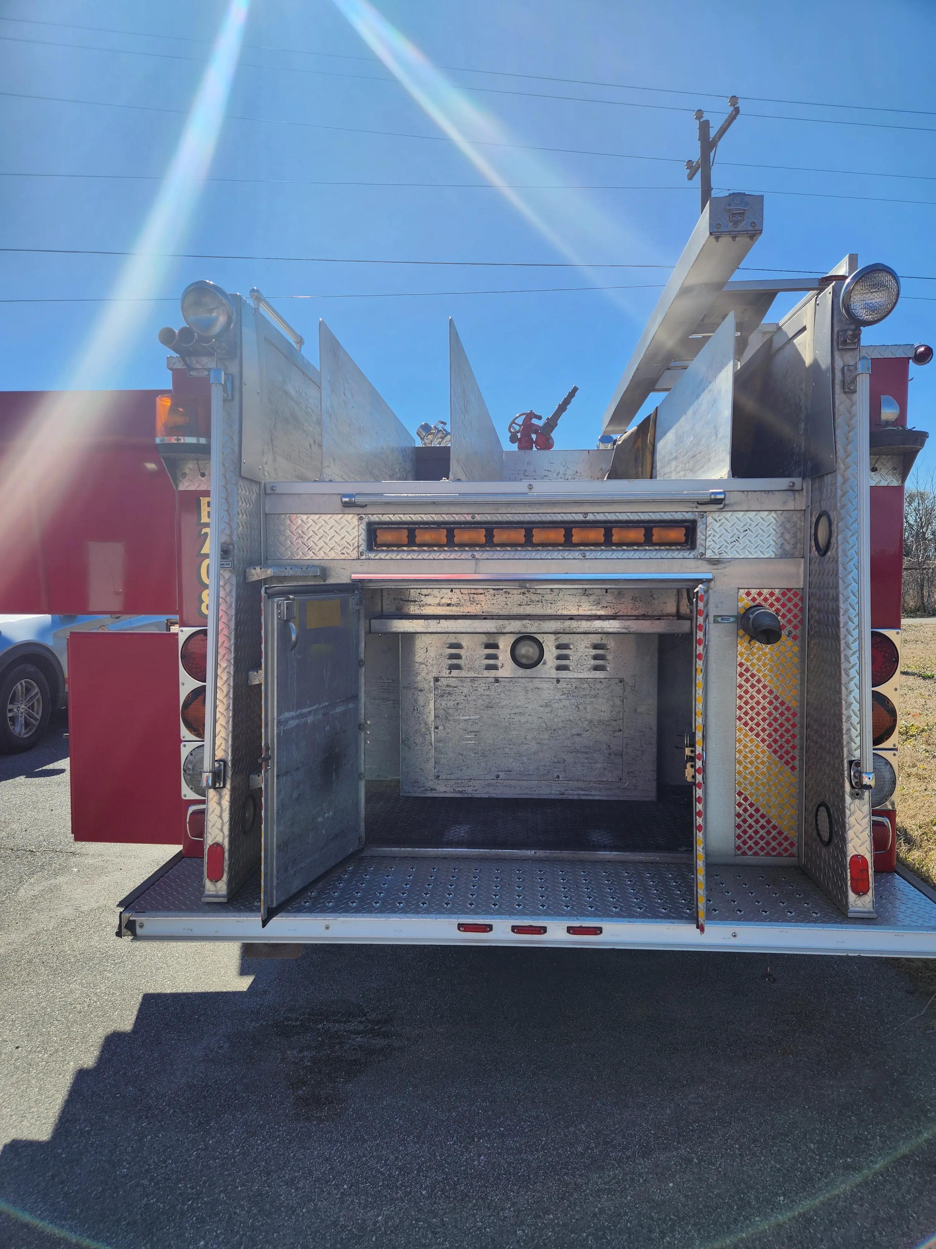 1999 E-One Cyclone Engine - image 7