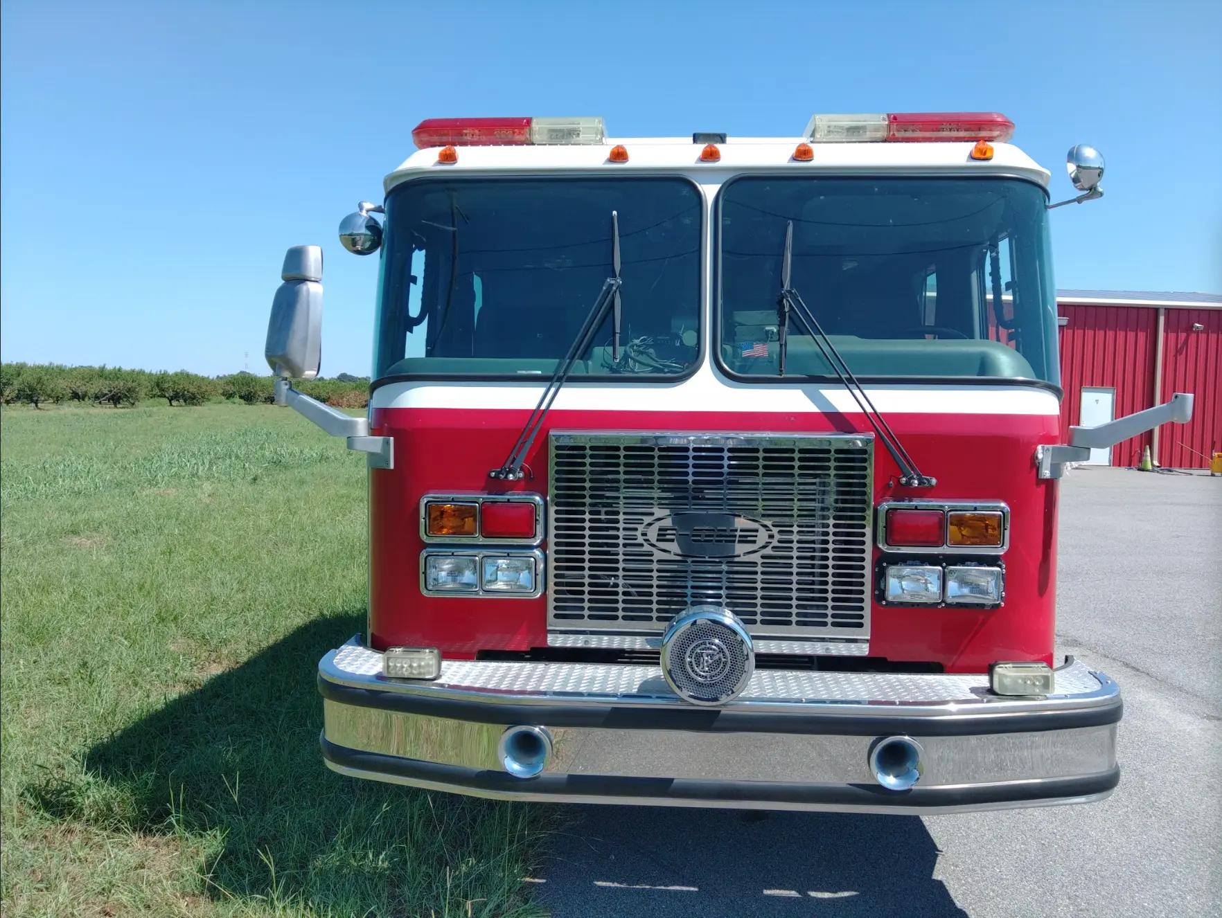 1999 E-One Cyclone Engine - image 3