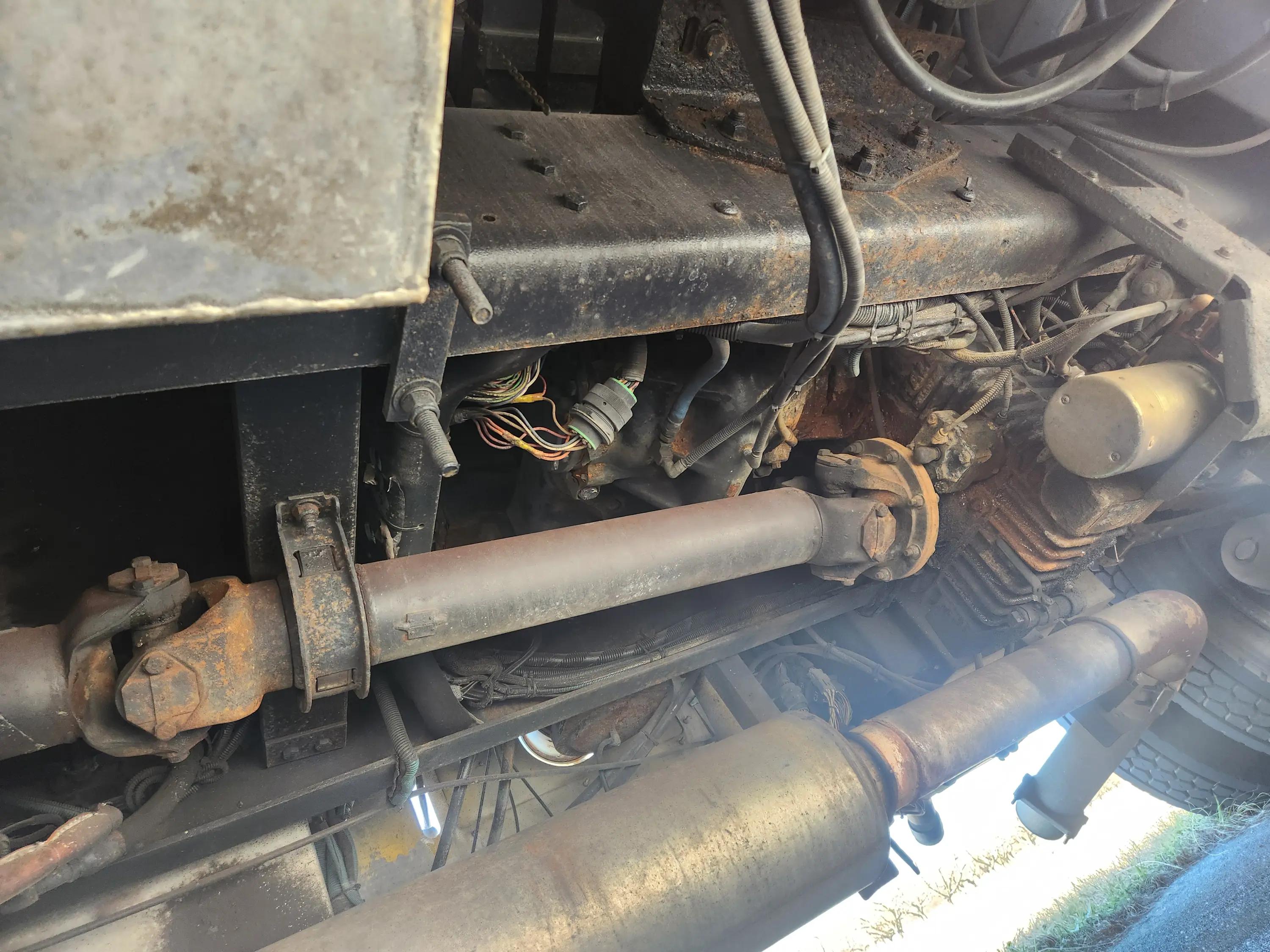 1999 E-One Cyclone Engine - image 14