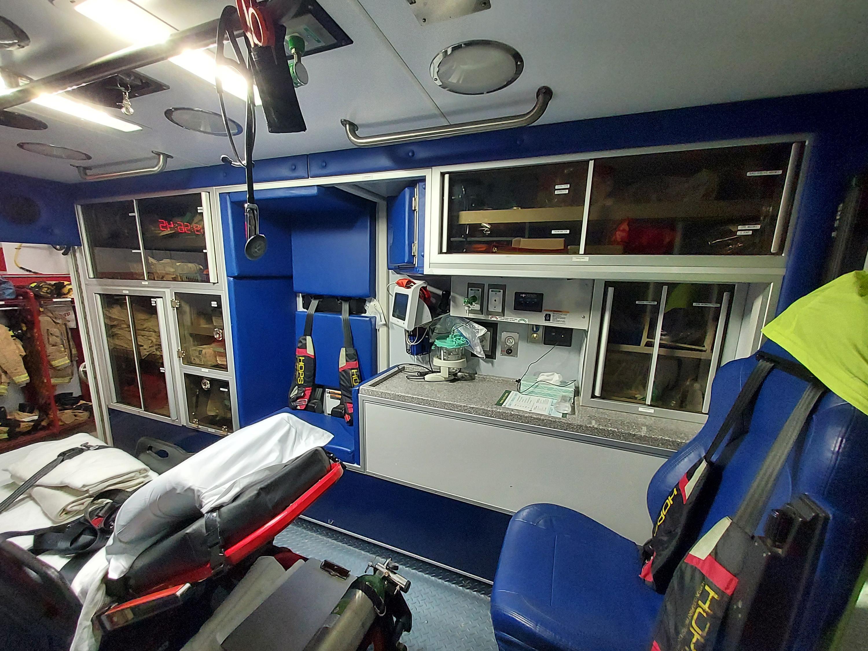 2016 Horton Ford 4x4 Type I Ambulance - image 15