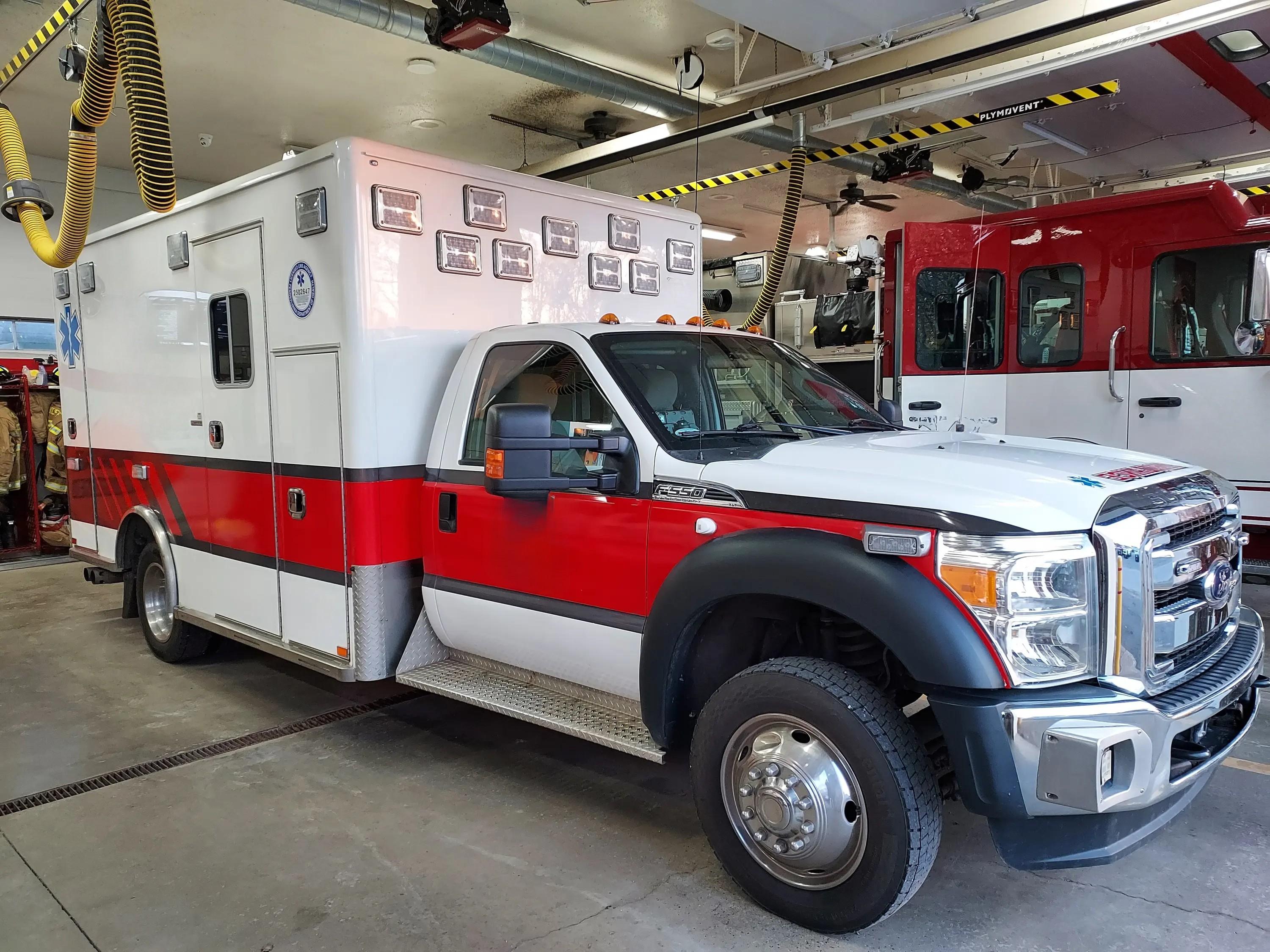 2016 Horton Ford 4x4 Type I Ambulance - image 1