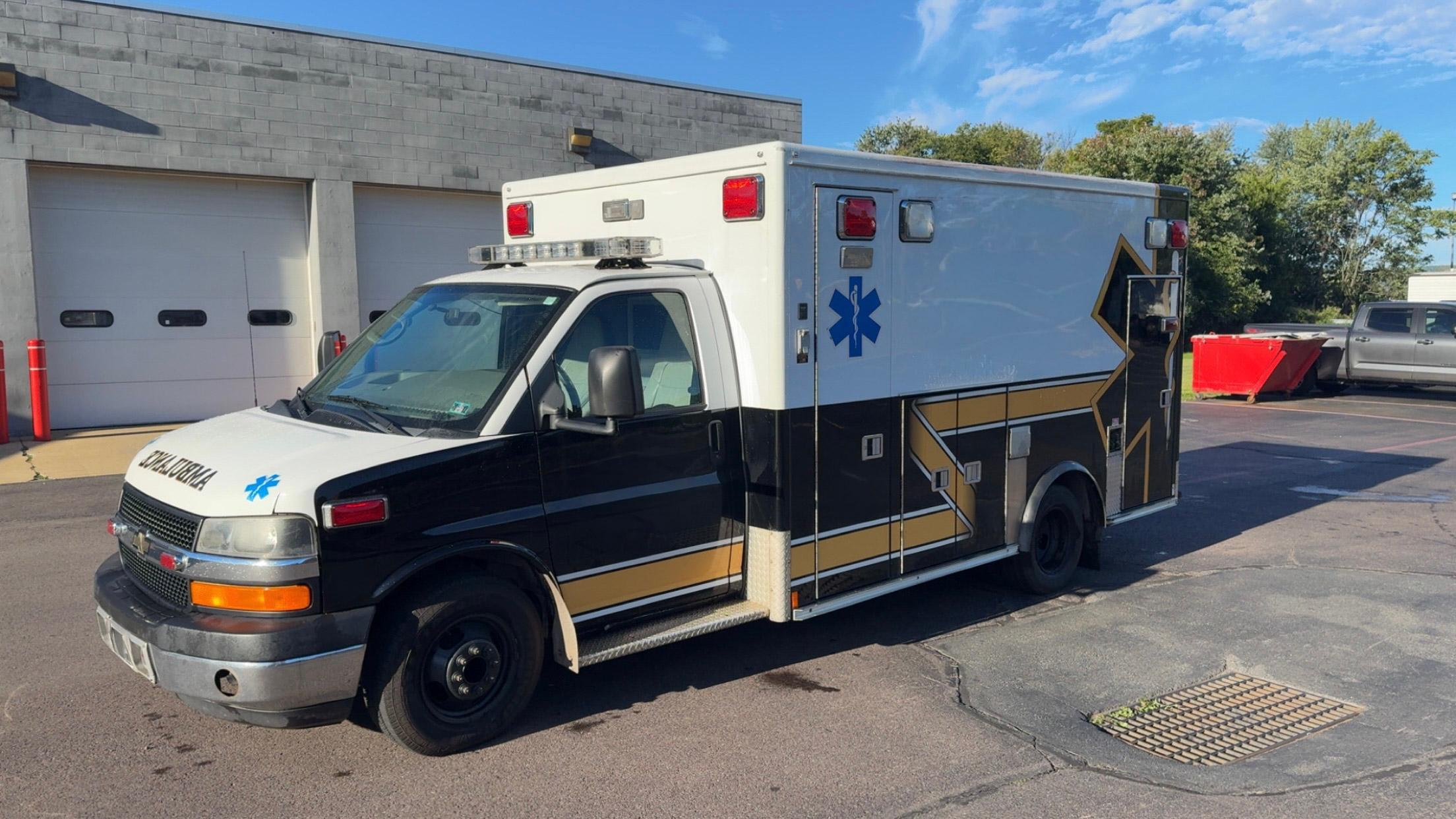 2010 MedTec Chevrolet Type III Ambulance - image 1