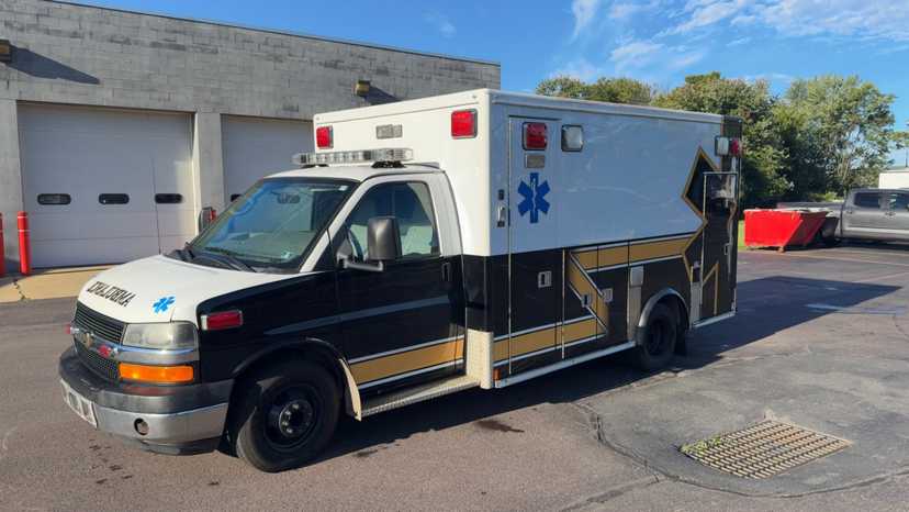 2010 MedTec Chevrolet Type III Ambulance