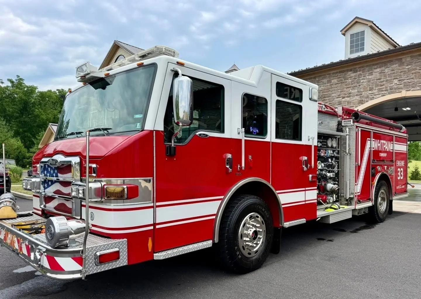 2008 Pierce 4x4 Pumper - image 6
