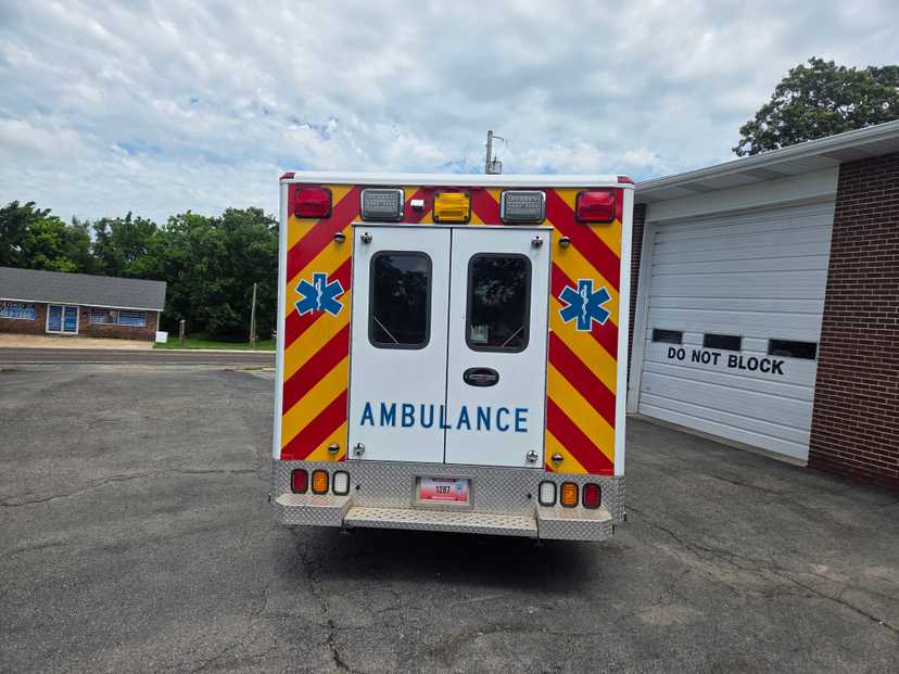 2019 Ford F350 Type I Ambulance — photo 4