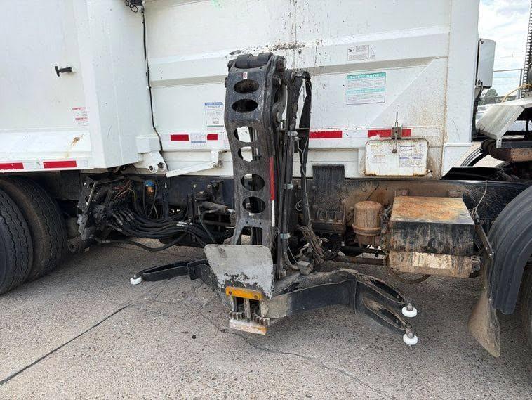 2015 Autocar McNeilus Side Loader - image 30