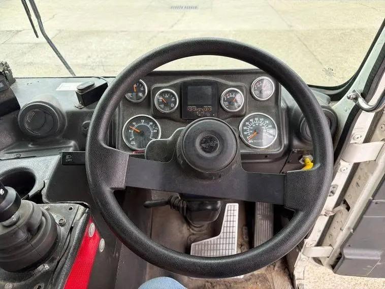 2015 Autocar McNeilus Side Loader - image 32