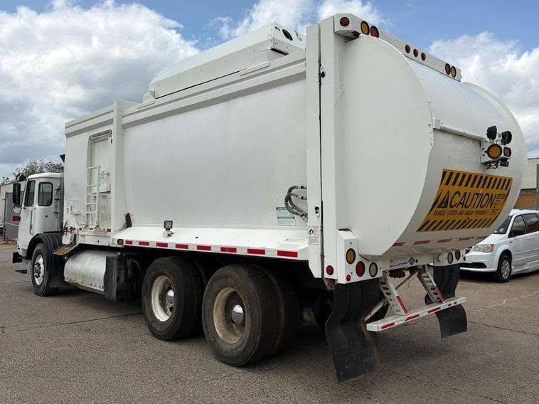 2015 Autocar McNeilus Side Loader - image 5