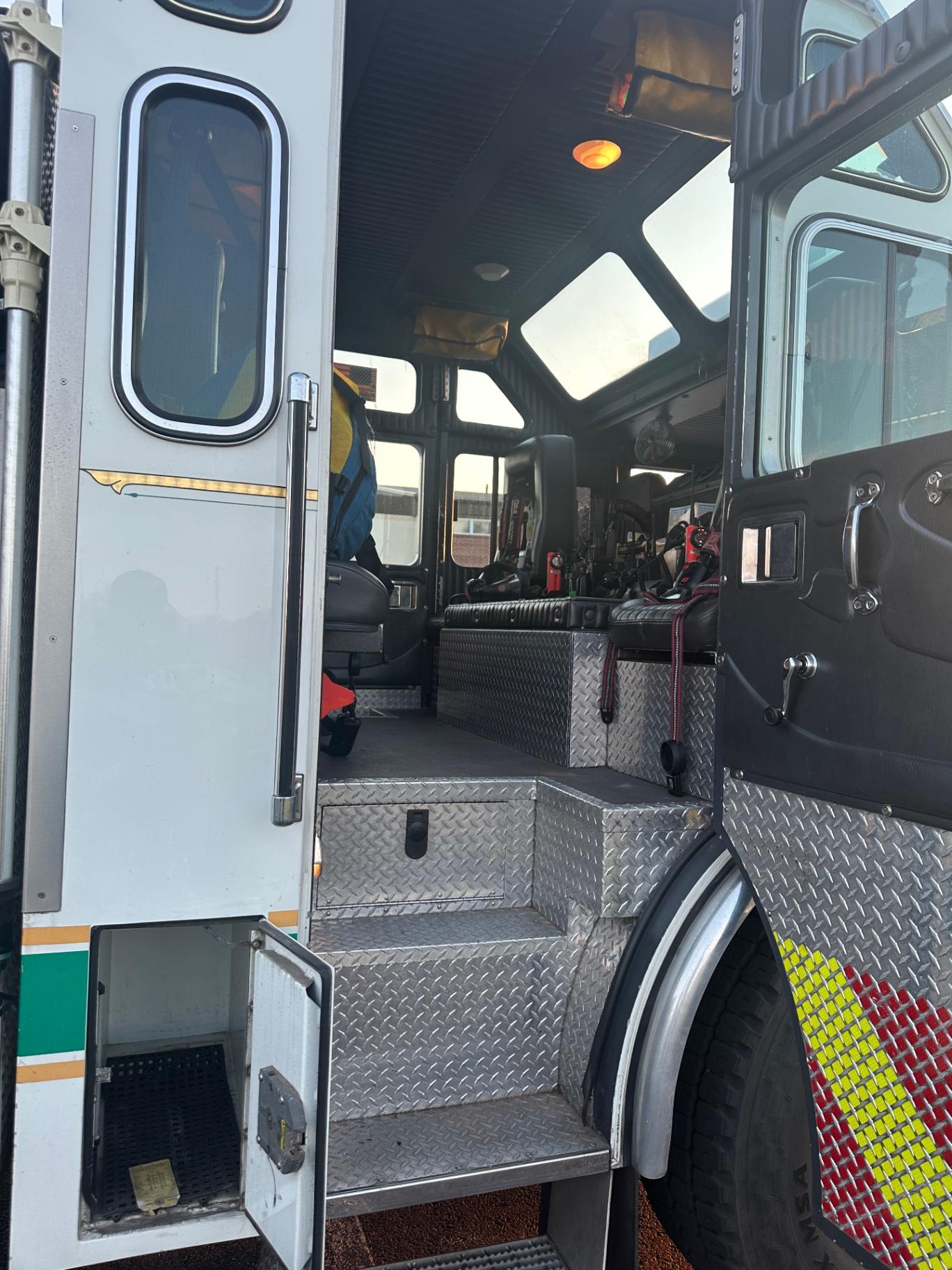 2002 KME Pumper - image 23