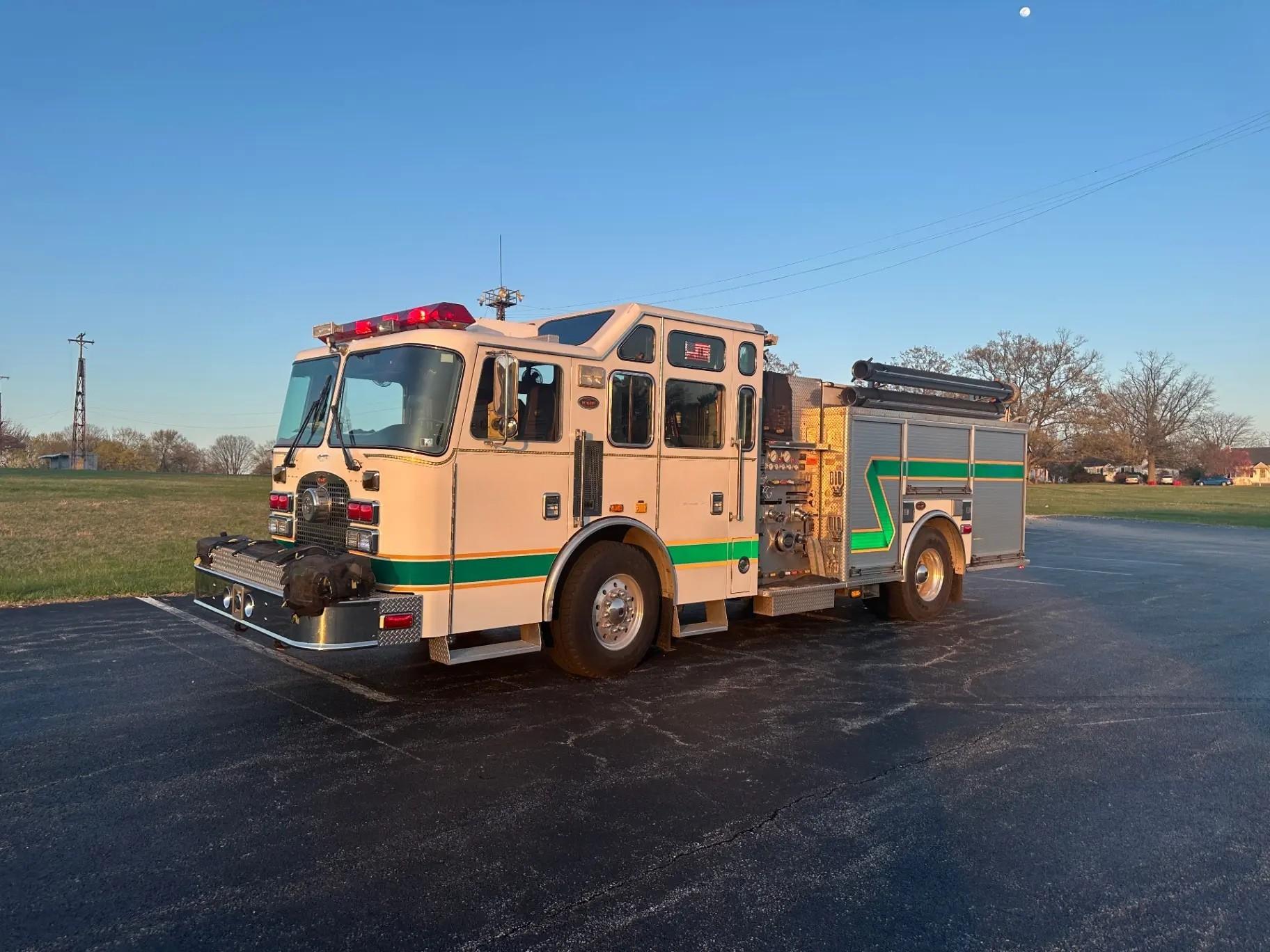 2002 KME Pumper - image 1