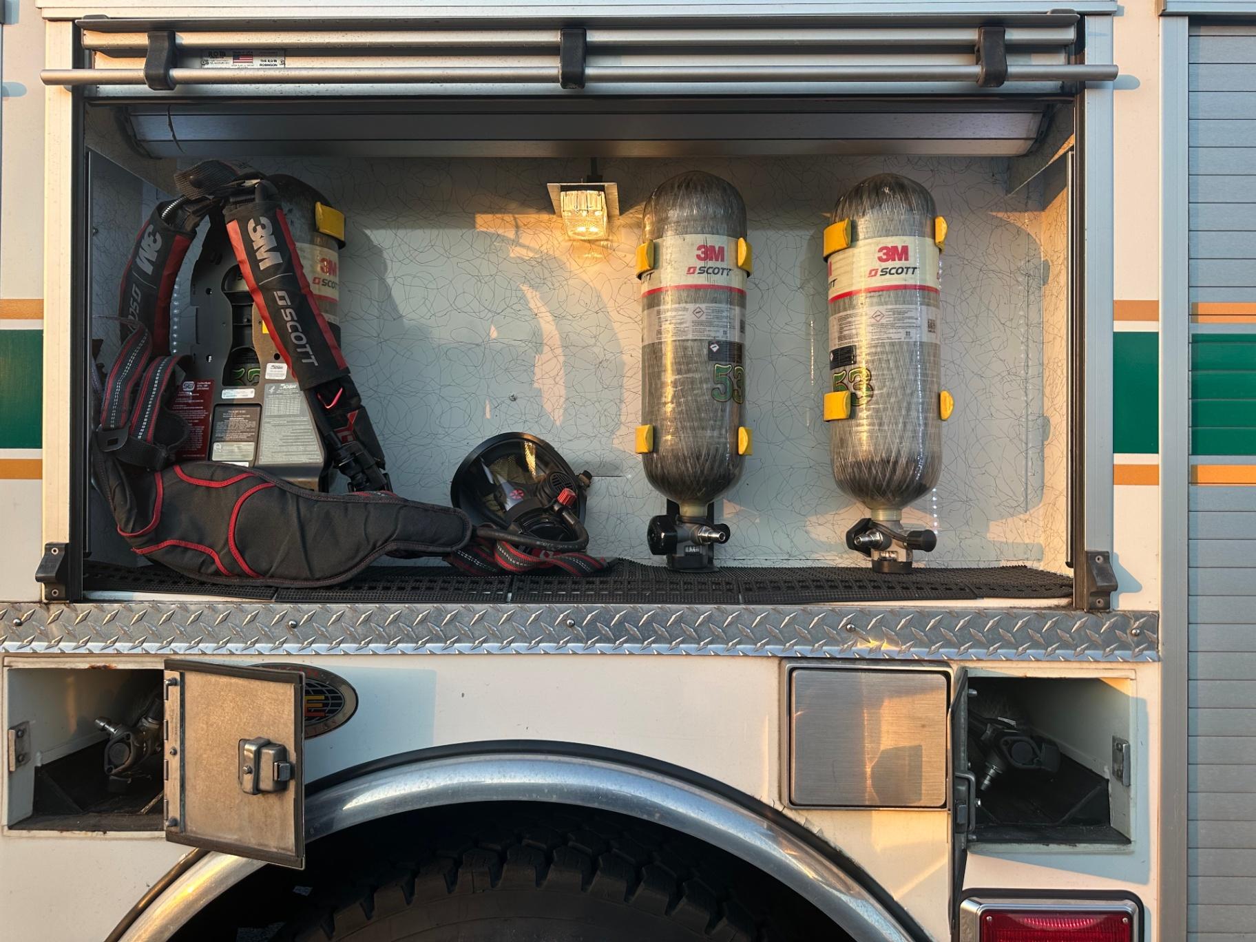 2002 KME Pumper - image 10