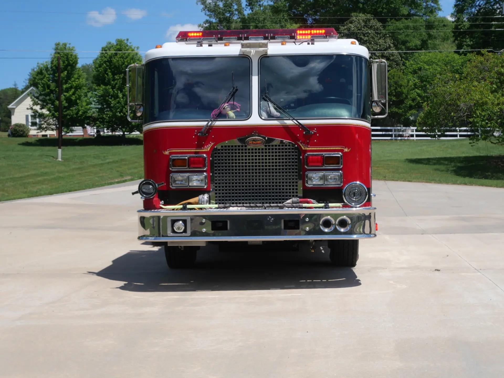 2004 KME Pumper - image 4