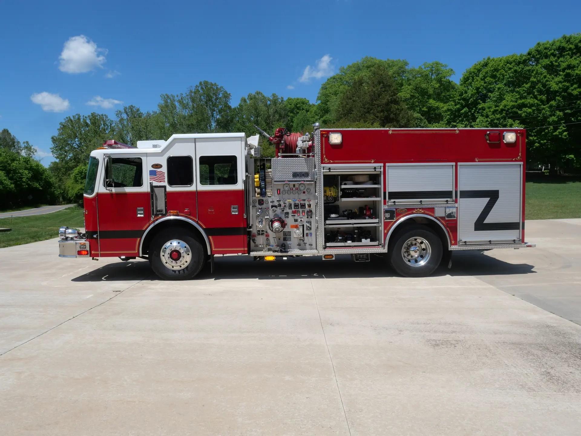 2004 KME Pumper - image 6