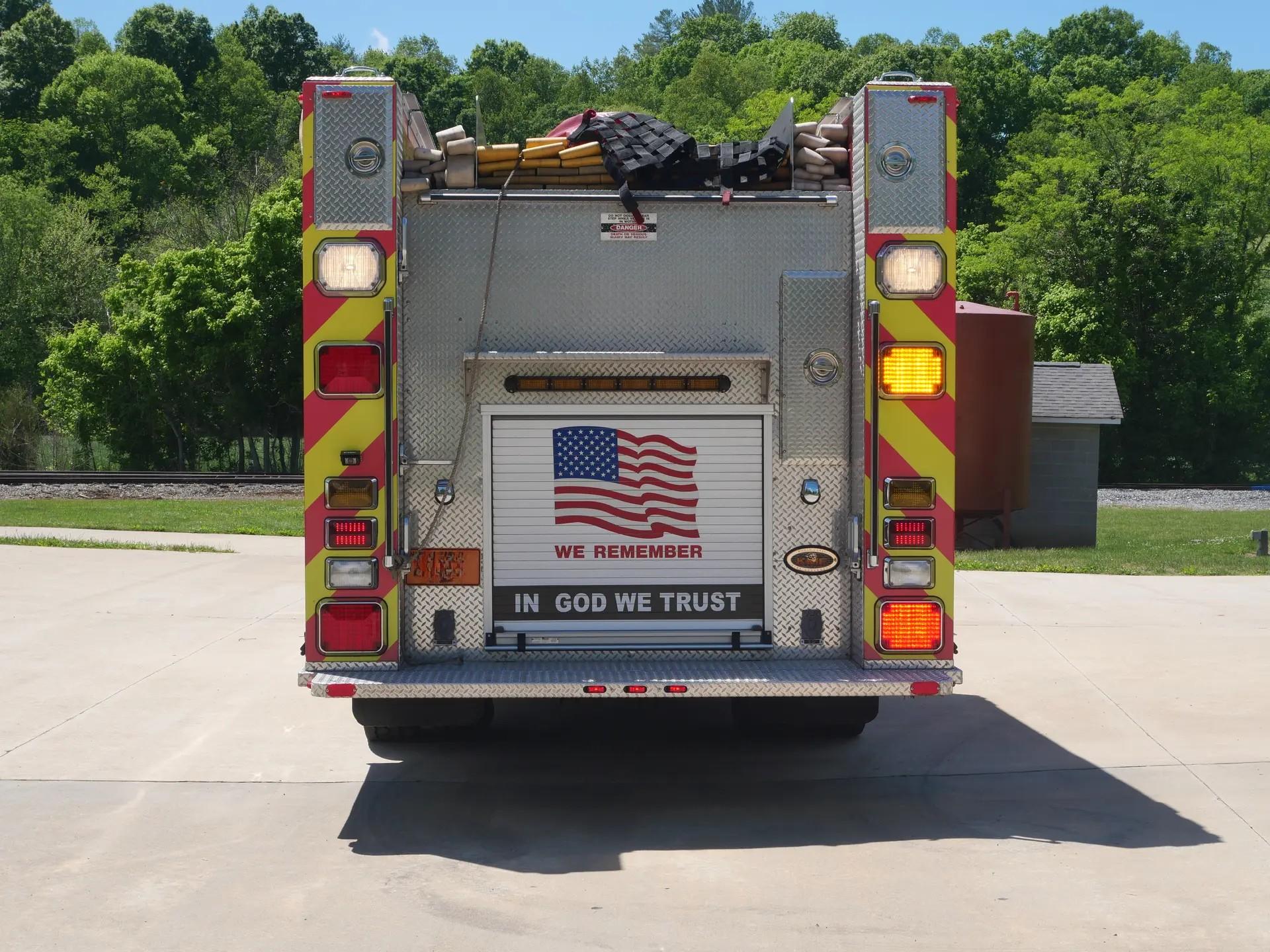 2004 KME Pumper - image 8