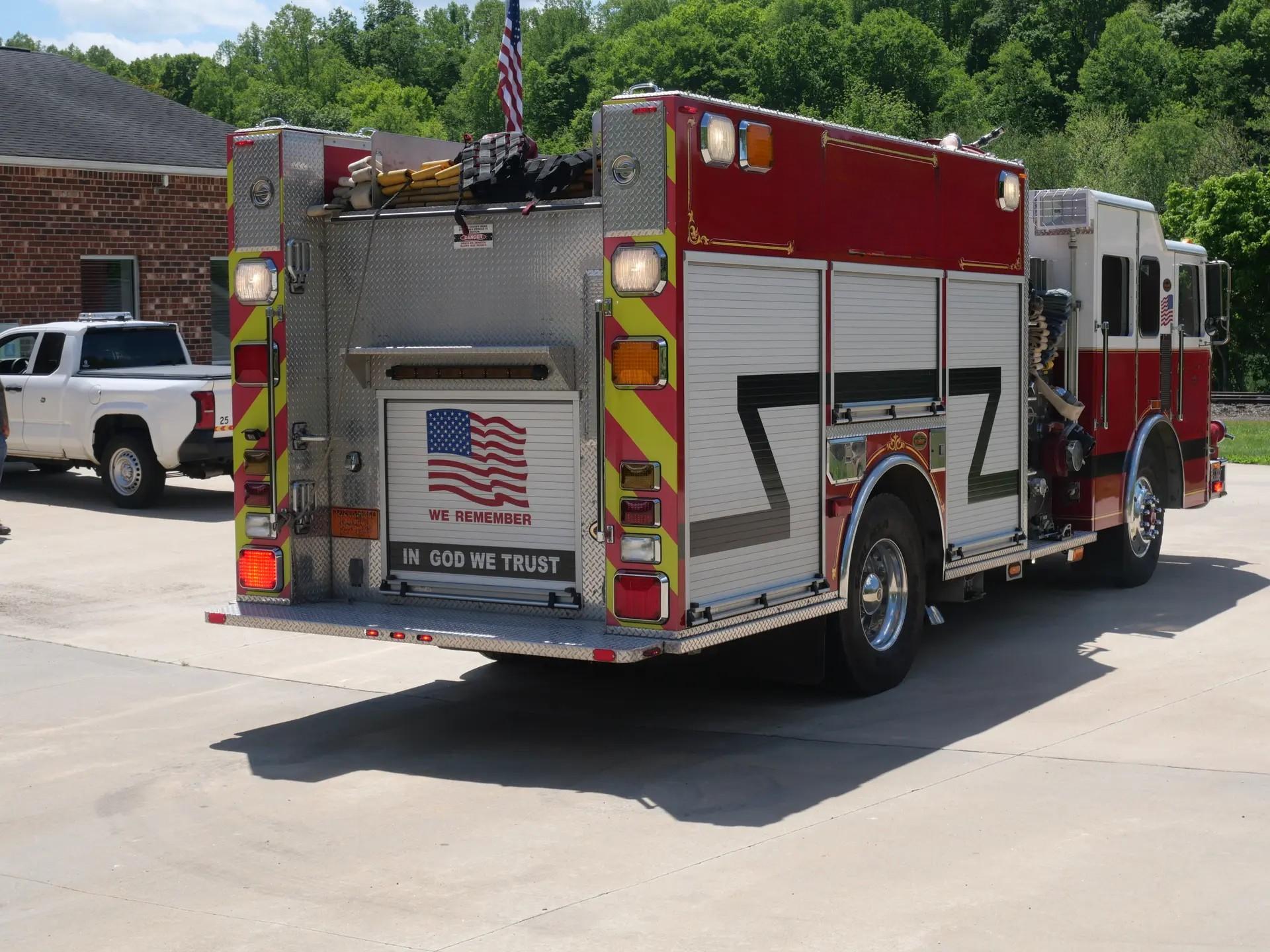 2004 KME Pumper - image 9