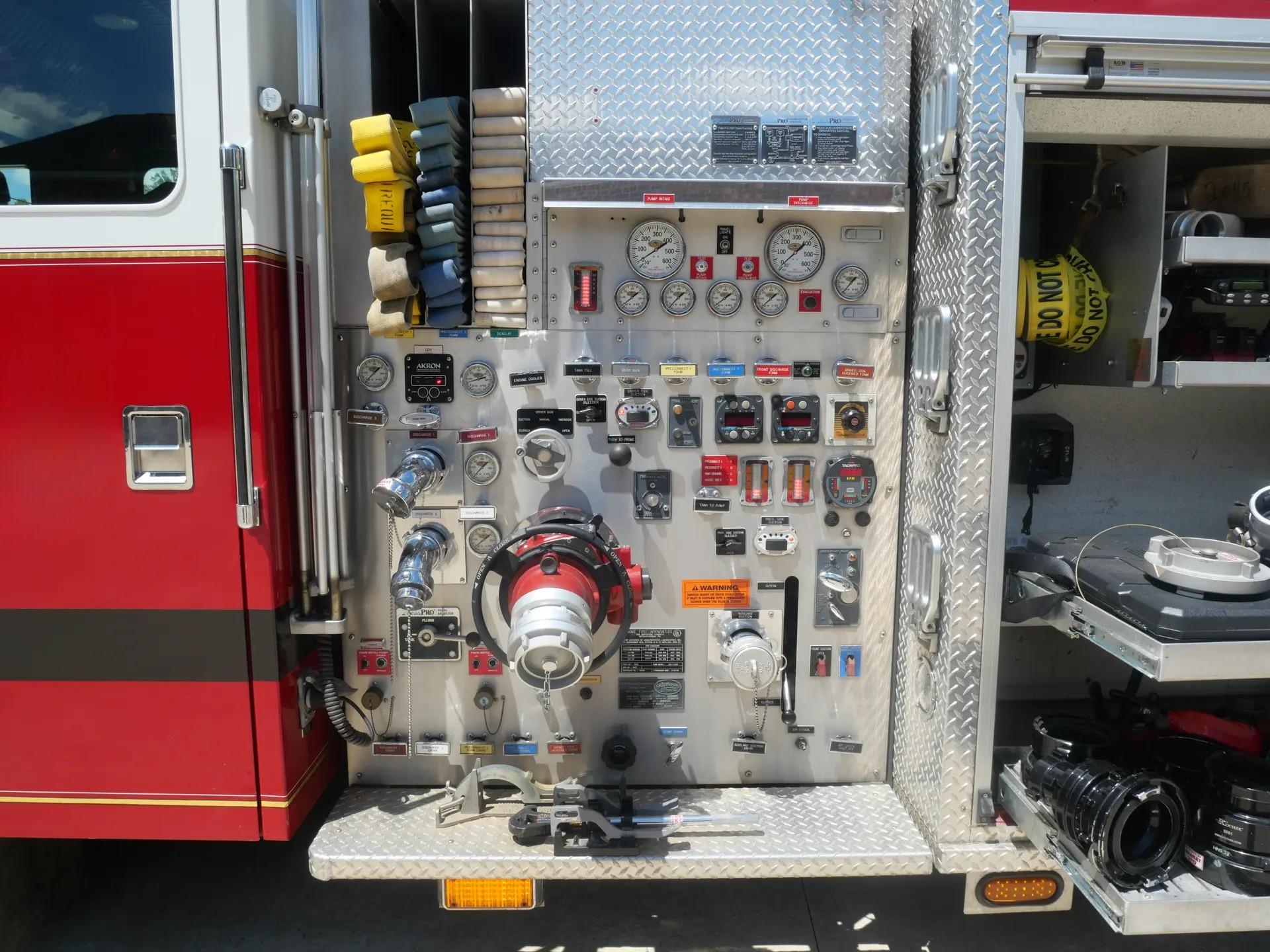 2004 KME Pumper - image 31