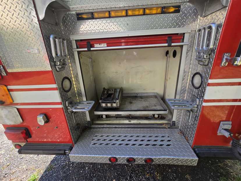 2000 HME Pumper — photo 8