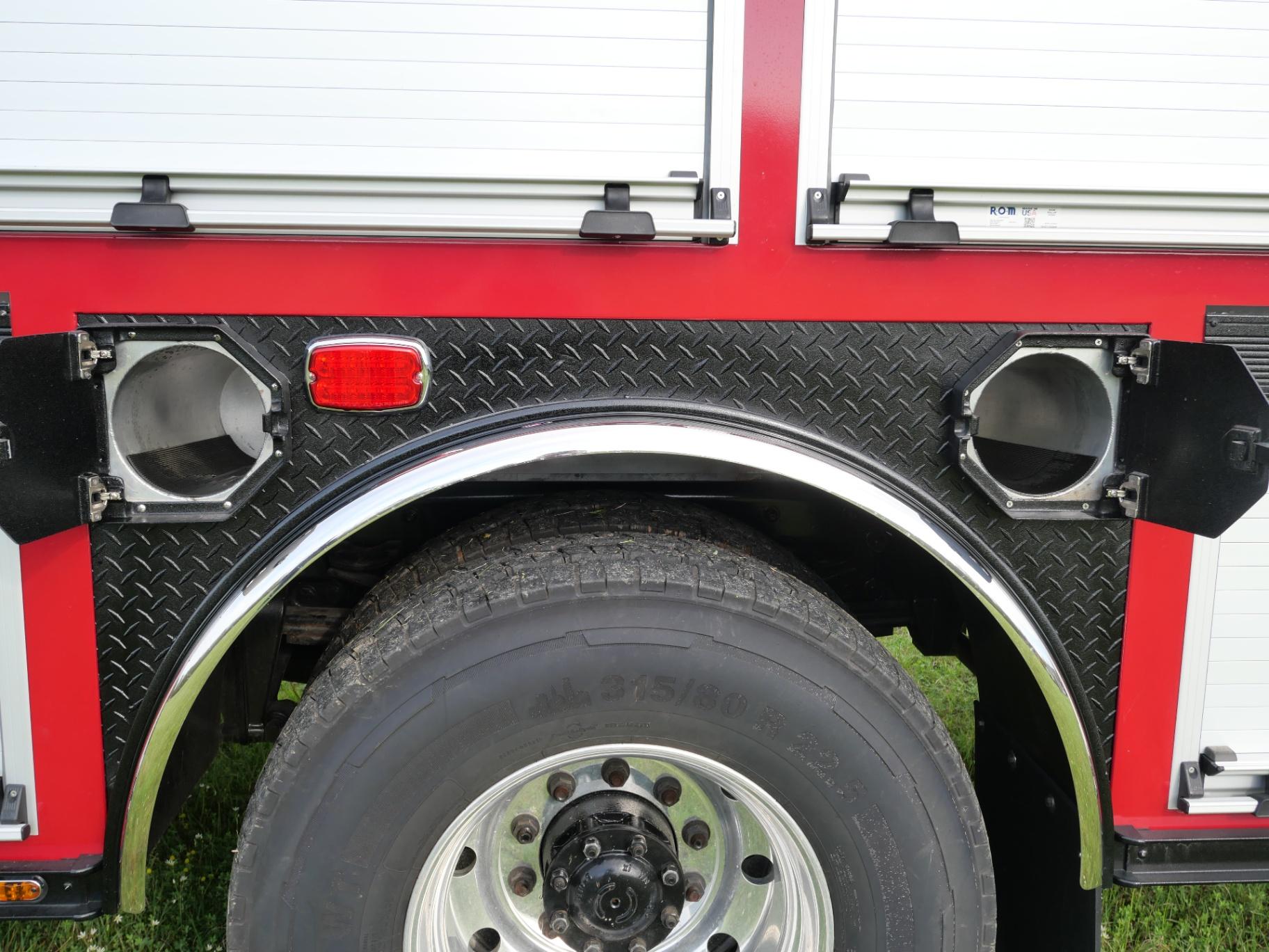 2022 E-One Freightliner Pumper Tanker - image 36